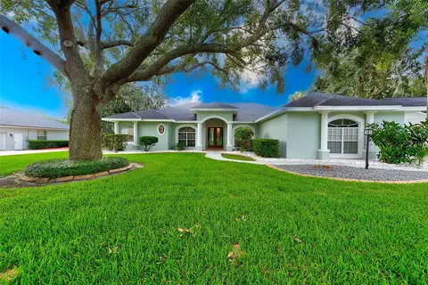6636 Royal Forest Dr, Lakeland, FL 33811