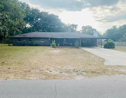 11628 Grovewood Ave, Thonotosassa, FL 33592