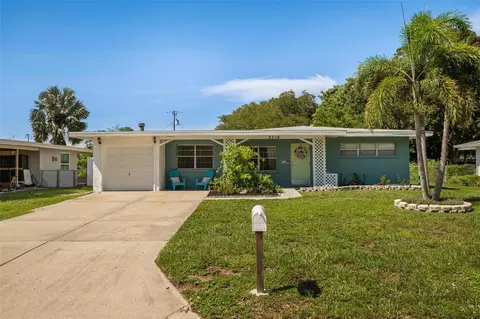 2716 26th Avenue Dr W, Bradenton, FL 34205