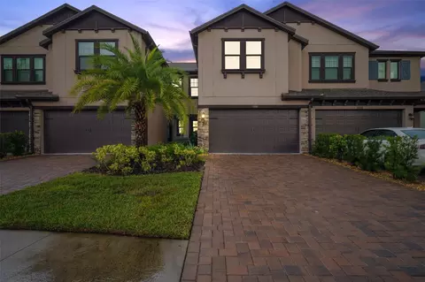 4818 Isola Ct, Wesley Chapel, FL 33543