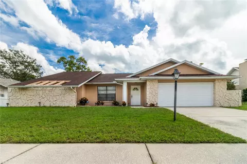 10105 Landmark Dr, Hudson, FL 34667