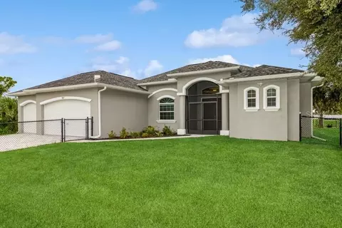 457 Hoffer St, Port Charlotte, FL 33953