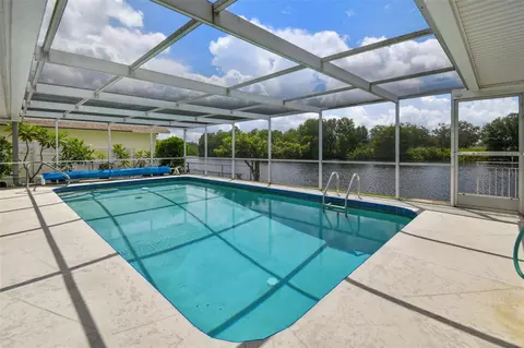 5652 Ivy Ln, Holiday, FL 34690