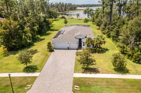 17812 Waterway Creek Dr, Lutz, FL 33549