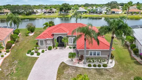 1125 Signature Dr, Sun City Center, FL 33573