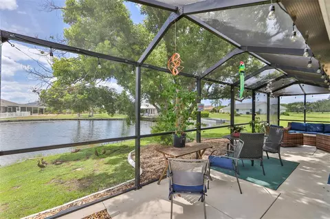 2112 W View Dr, Sun City Center, FL 33573