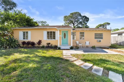 1540 Canterbury Rd N, Saint Petersburg, FL 33710