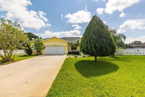 7426 Pine Lands Dr, Wesley Chapel, FL 33544