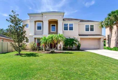 11136 Wembley Landing Dr, Lithia, FL 33547
