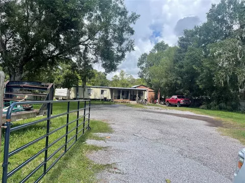 6335 Woodman Dr, Wesley Chapel, FL 33544