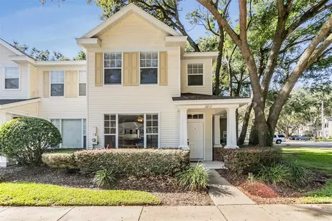 2217 Golden Oak Ln, Valrico, FL 33594