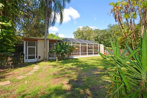 111 Oak Lee Dr, Lutz, FL 33548