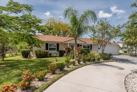 1014 Fordham Dr, Sun City Center, FL 33573