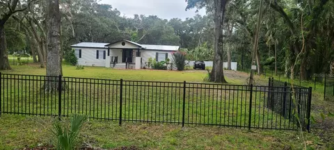 11605 North St, Gibsonton, FL 33534