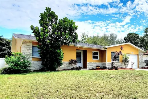 936 Wicks Dr, Palm Harbor, FL 34684