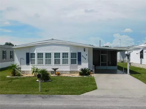 5739 Apache St, Zephyrhills, FL 33542