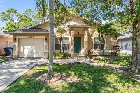 15892 49th St N, Clearwater, FL 33762