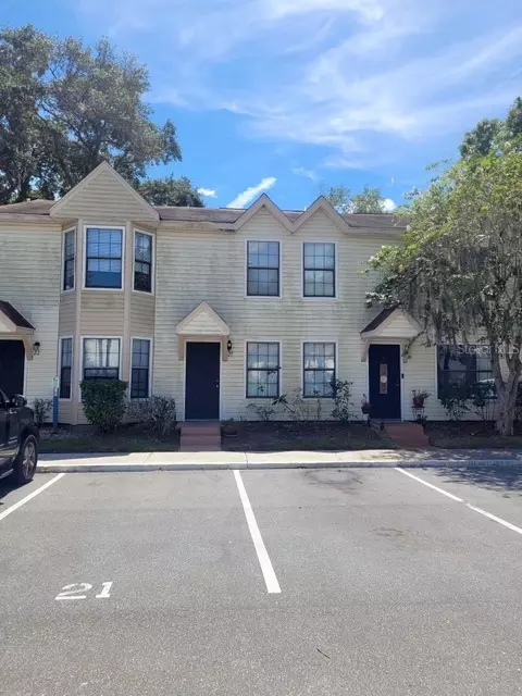 2302 Maki Rd #21, Plant City, FL 33563