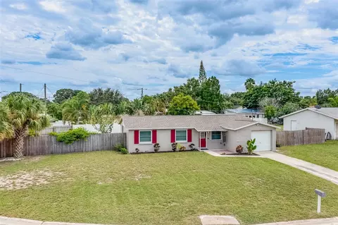 6067 Francis Dr, Apollo Beach, FL 33572