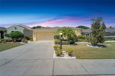 415 Noble Faire Dr, Sun City Center, FL 33573