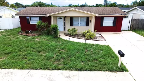 1453 Classic Dr, Holiday, FL 34691