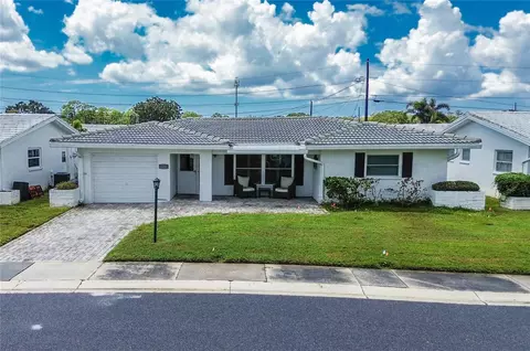 10132 44th St N, Pinellas Park, FL 33782