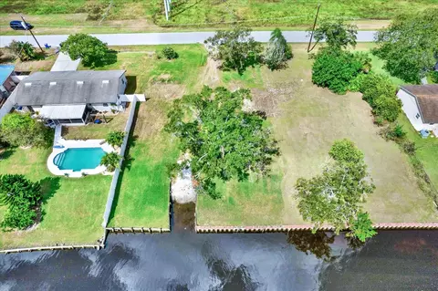 9924 Peninsular Dr #LOT 25, Gibsonton, FL 33534
