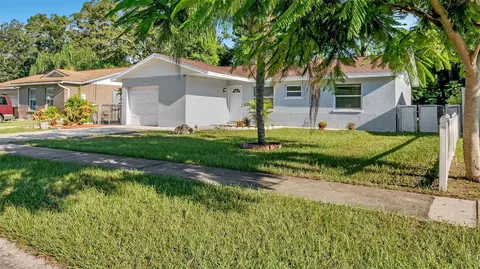909 W Gaston Pl, Tampa, FL 33604