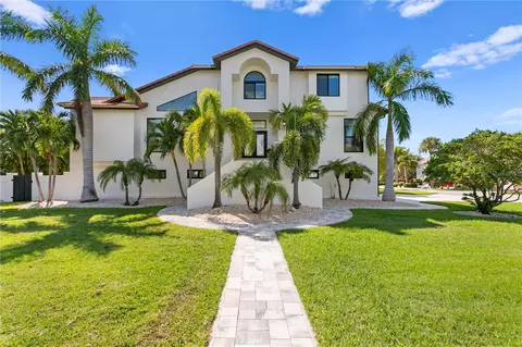 700 1st Ave S, Tierra Verde, FL 33715
