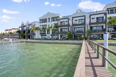 182 Brightwater Dr #4, Clearwater Beach, FL 33767
