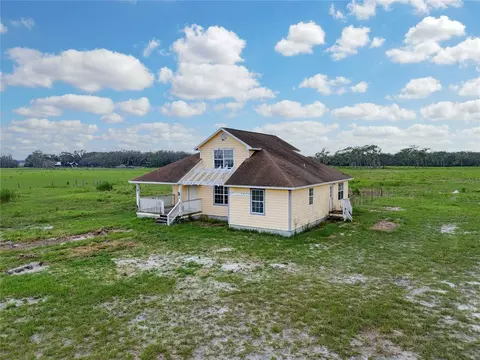 16939 Owens Rd, Wimauma, FL 33598