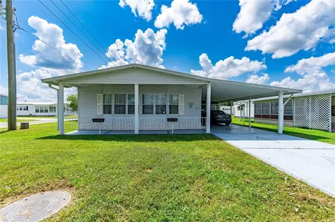 36722 Lakewood Dr, Zephyrhills, FL 33542