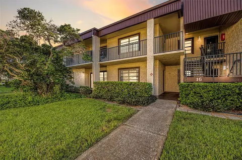 2400 Winding Creek Blvd #16-109, Clearwater, FL 33761