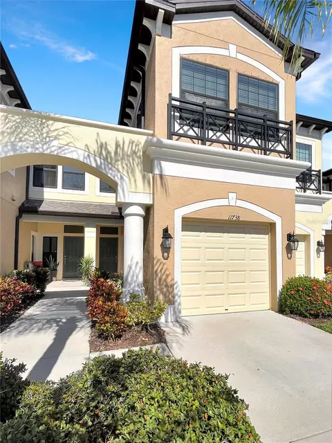 11738 Crowned Sparrow Ln, Tampa, FL 33626