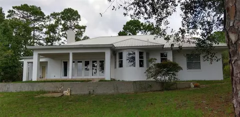 899 Gator Ln, Deltona, FL 32738