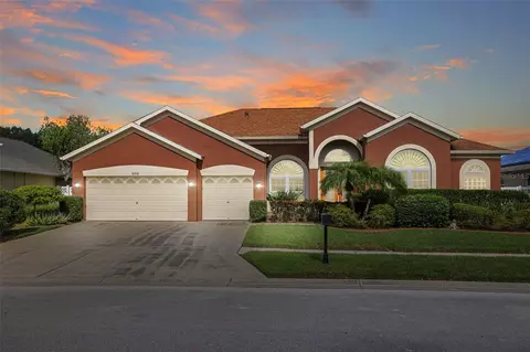 10215 Meadow Crossing Dr, Tampa, FL 33647