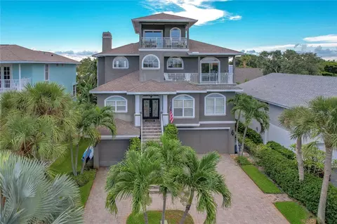 409 8th Ave N, Tierra Verde, FL 33715