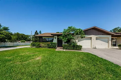 2188 Eisenhower Dr, Dunedin, FL 34698