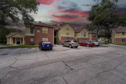 8635 Fancy Finch Dr #201, Tampa, FL 33614