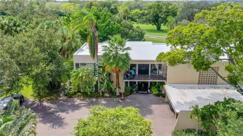 22 Country Club Dr #22, Largo, FL 33771