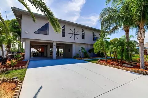 7018 Southwind Dr, Hudson, FL 34667