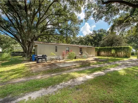 2102 Sydney Dover Rd, Dover, FL 33527