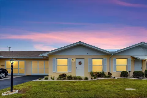 1013 Burbank Ct, Sun City Center, FL 33573