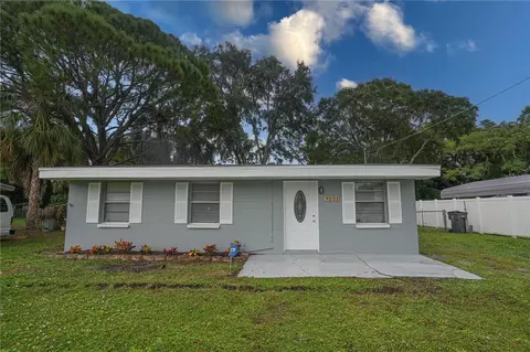9221 W Patterson St, Tampa, FL 33615