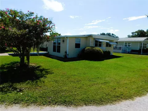 5304 Plant St, Zephyrhills, FL 33542