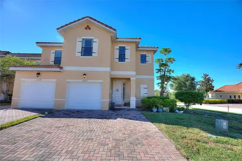 1443 Pacific Rd, Poinciana, FL 34759