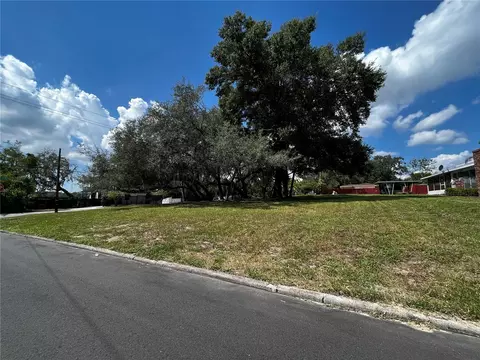 3210 E Yukon St, Tampa, FL 33604