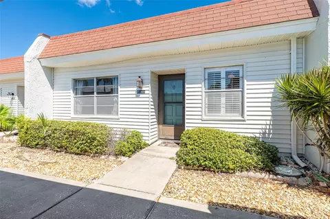 13823 Mission Oaks Blvd #13823, Seminole, FL 33776
