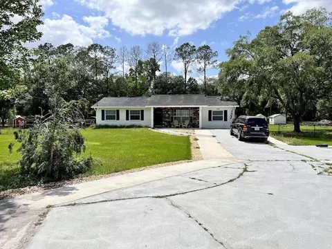 6062 Country Club Rd, Wesley Chapel, FL 33544