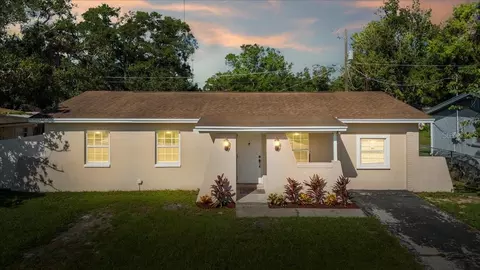 3205 Deerfield Dr, Tampa, FL 33619